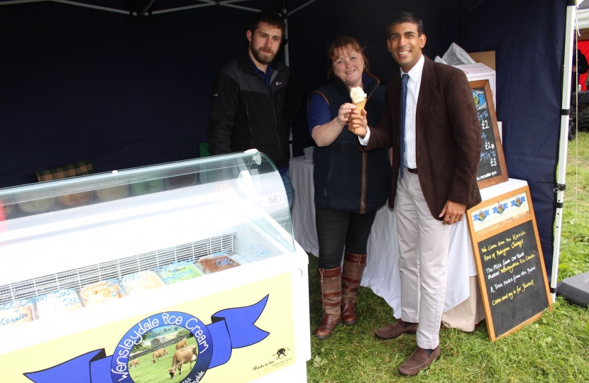 Rishi Sunak at Moorcock Show with Wensleydale Ice Cream