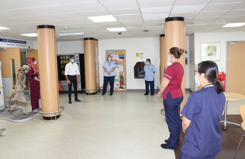 Rishi speaks to Friarage medical teams