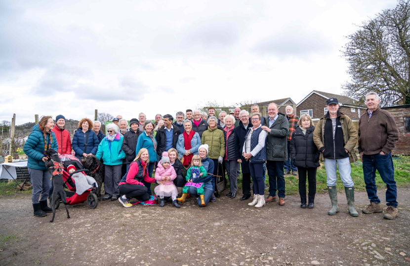 Rishi Sunak with Great Ayton allotments group