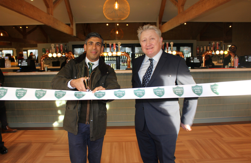 Rishi Sunak at Catterick Races with James Sanderson, the course's executive director