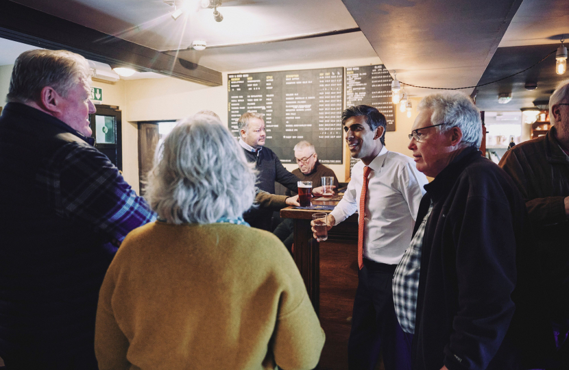 Rishi Sunak in Hudswell's George and Dragon pub
