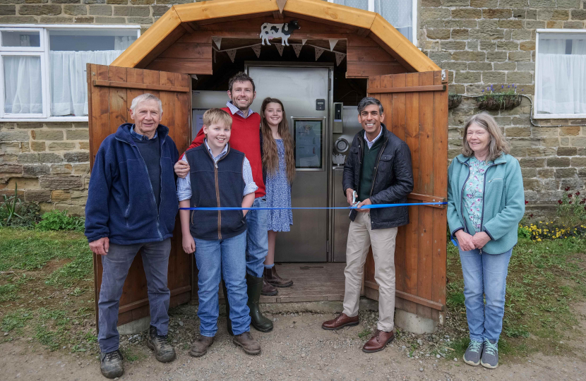Rishi Sunak opens Manor Farm, Kirby Sigston, wending machine