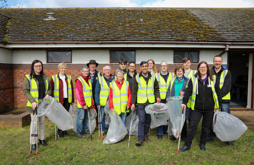 Rishi with the Wombles of Hambleton