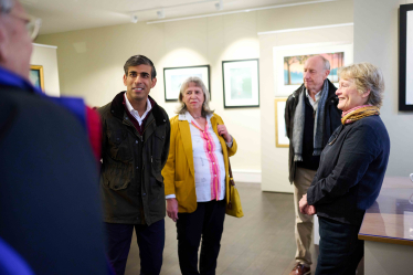 Rishi Sunak with the Richmond Community Interest Company team