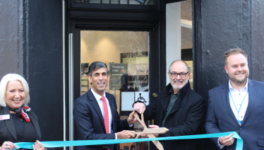 Rishi cutting the ribbon at the new Richmond Banking Hub